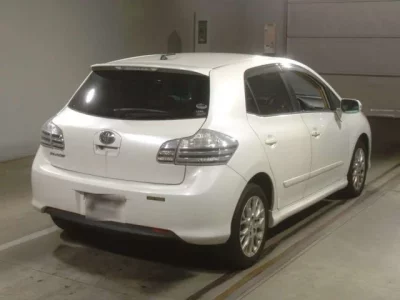 Toyota BLADE