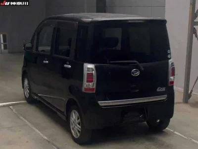 Daihatsu TANTO EXE