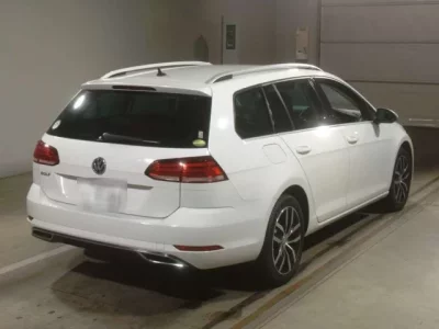 Volkswagen GOLF VARIANT