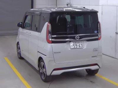 Nissan ROOX