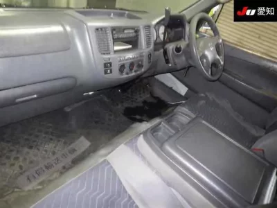 Nissan CARAVAN BUS