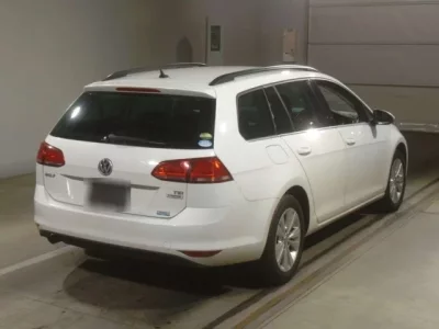 Volkswagen GOLF VARIANT