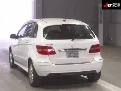 Mercedes-Benz B CLASS