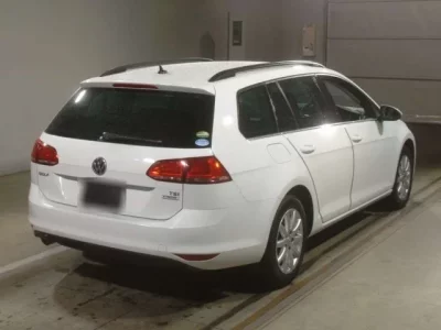 Volkswagen GOLF VARIANT