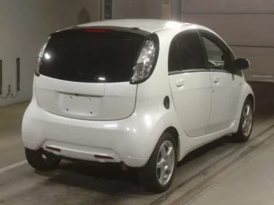 Mitsubishi I