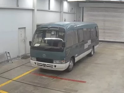 Toyota COASTER