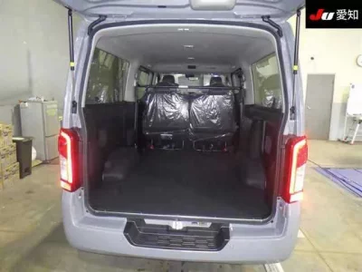 Nissan CARAVAN VAN