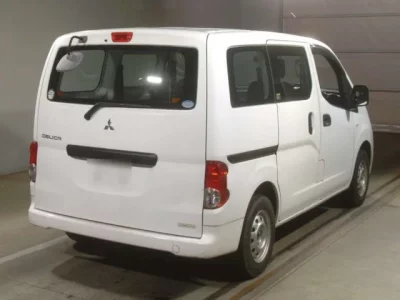 Mitsubishi DELICA