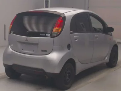 Mitsubishi I