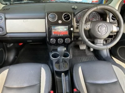 Mazda VERISA