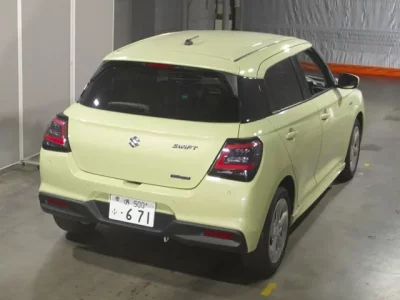 Suzuki SWIFT