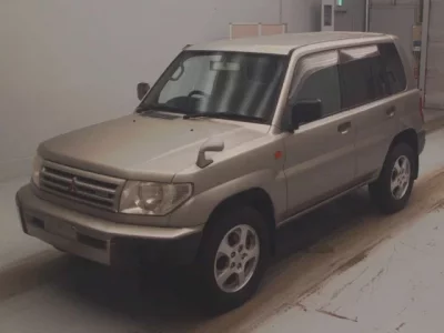 Mitsubishi PAJERO IO
