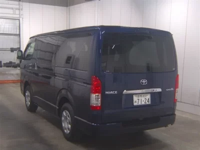 Toyota HIACE VAN
