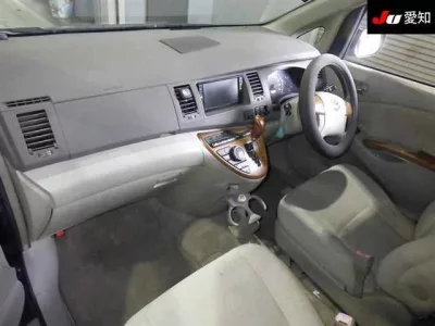Toyota ISIS