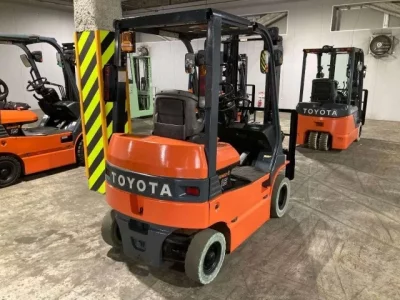 Toyota FORKLIFT