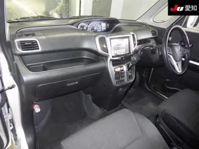 Mitsubishi DELICA D2
