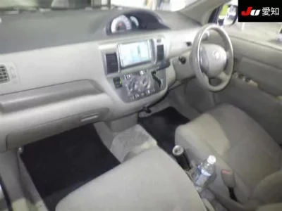 Toyota RAUM