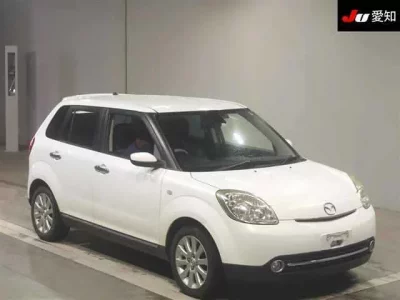 Mazda VERISA
