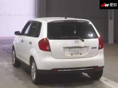 Mazda VERISA