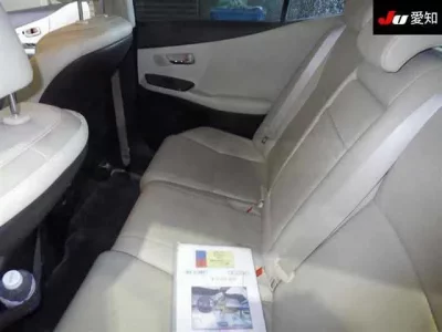 Lexus HS