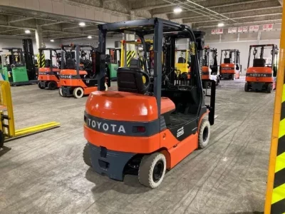 Toyota FORKLIFT