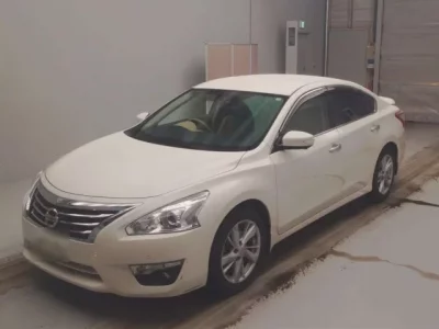 Nissan TEANA