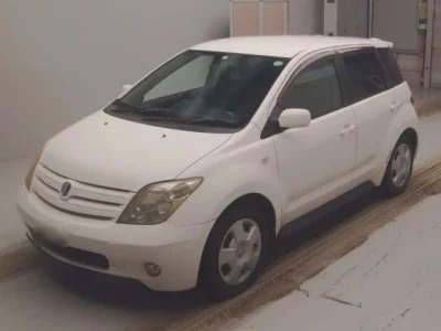 Toyota IST