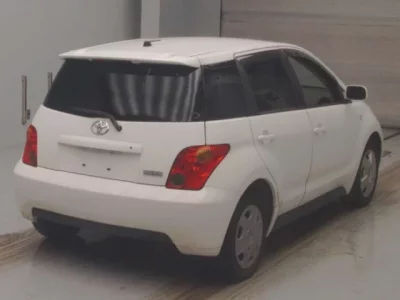 Toyota IST