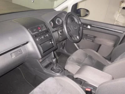 Volkswagen GOLF TOURAN