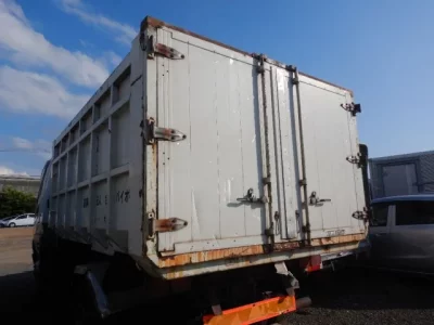 Mitsubishi FUSO FIGHTER