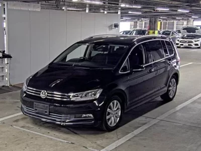 Volkswagen GOLF TOURAN