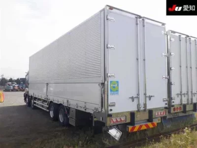 Isuzu TRUCK