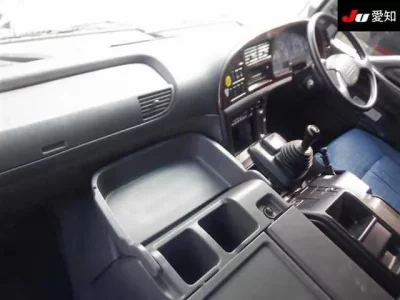 Isuzu TRUCK