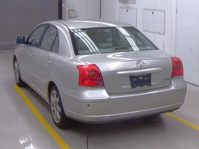 Toyota AVENSIS SEDAN