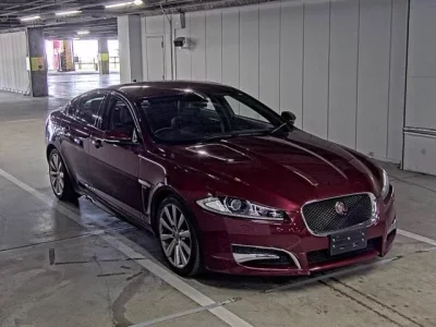 Jaguar XF SERIES