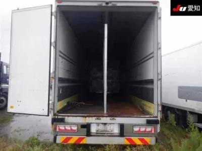 Mitsubishi FUSO TRUCK