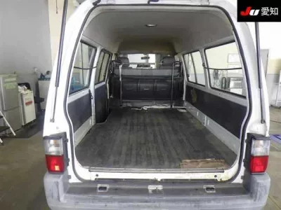 Mazda BONGO VAN