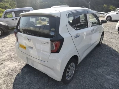 Daihatsu MIRA E S
