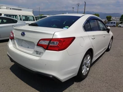 Subaru LEGACY B4