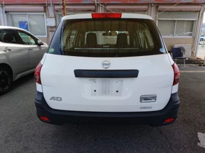 Nissan AD