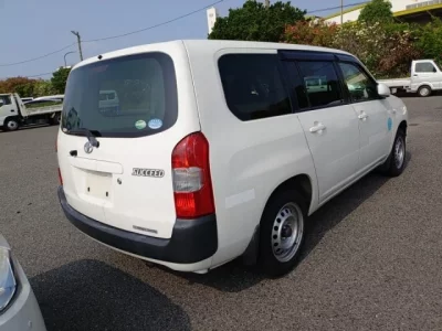 Toyota SUCCEED