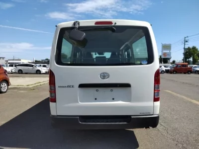 Toyota REGIUS ACE VAN