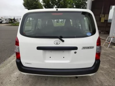 Toyota SUCCEED