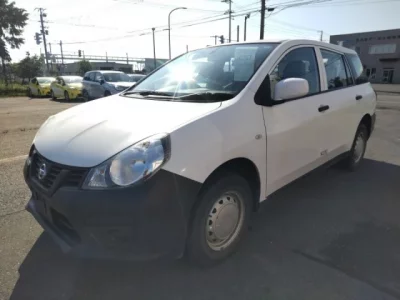 Nissan AD