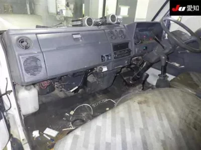Toyota HIACE TRUCK