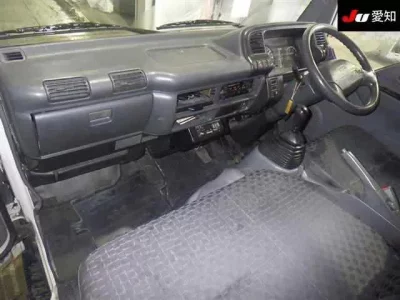 Isuzu TRUCK