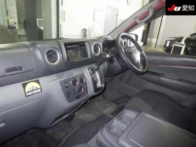 Nissan CARAVAN VAN