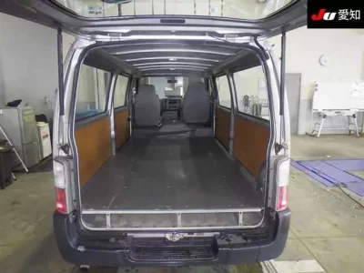 Nissan CARAVAN VAN
