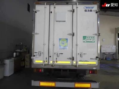 Isuzu TRUCK