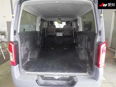 Nissan CARAVAN VAN